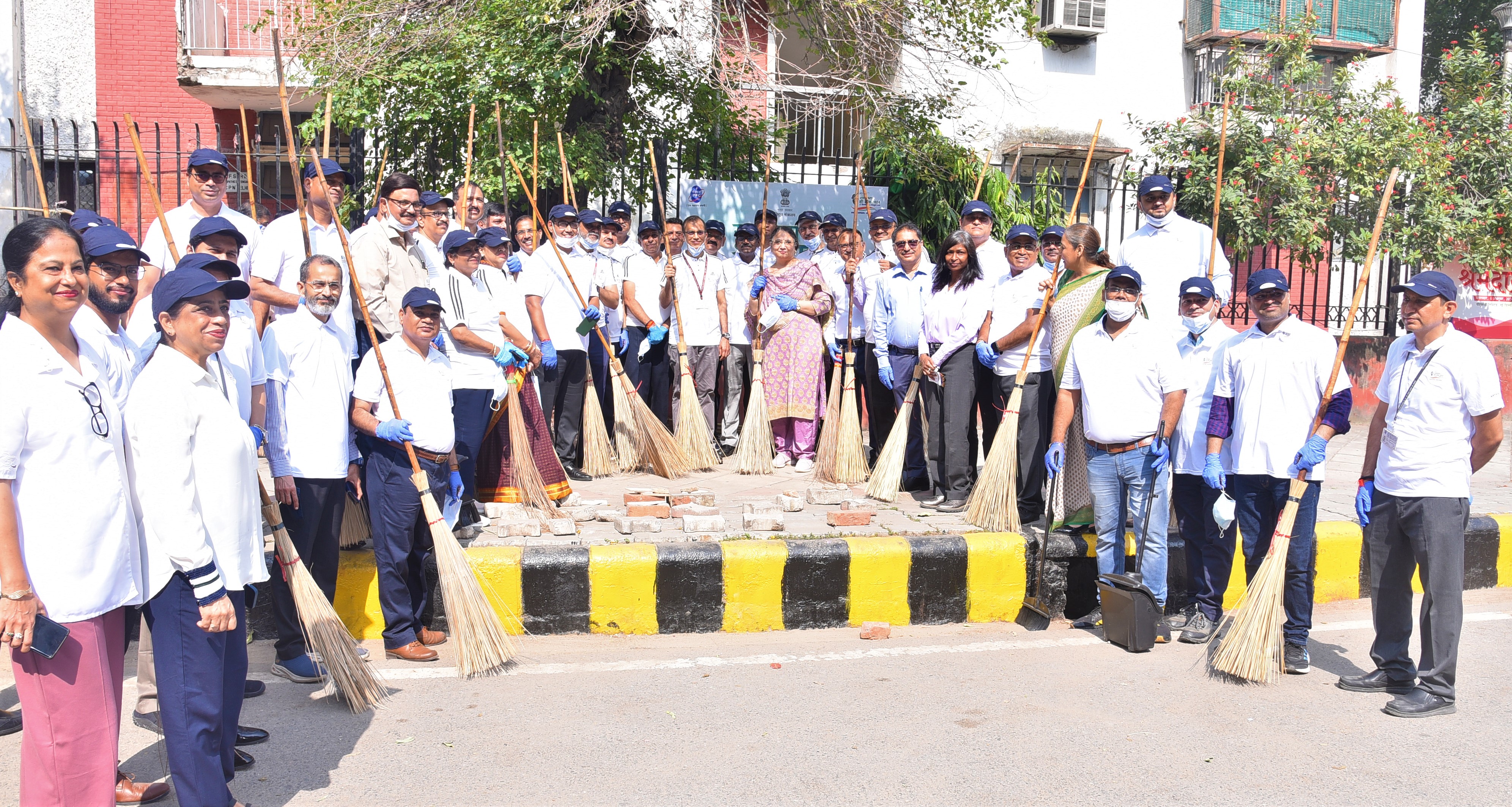 PFC Organizes Large-Scale Shramdaan as part of 'Swachhta Hi Seva' Campaign