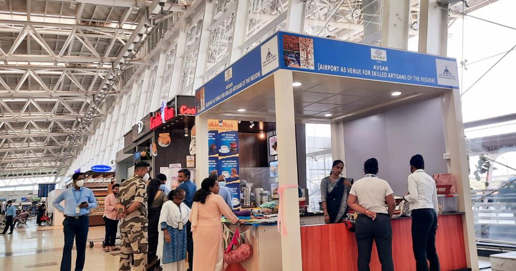 AAI Airports providing platform to Self-Help Groups for promotion of local artisans and products through AVSAR Scheme