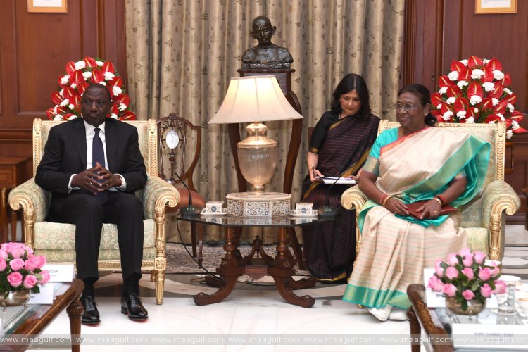 PRESIDENT OF INDIA HOSTS PRESIDENT OF KENYA