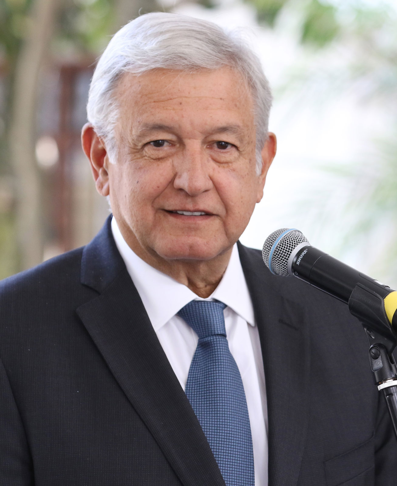 Mexico president OKs states acquiring vaccines