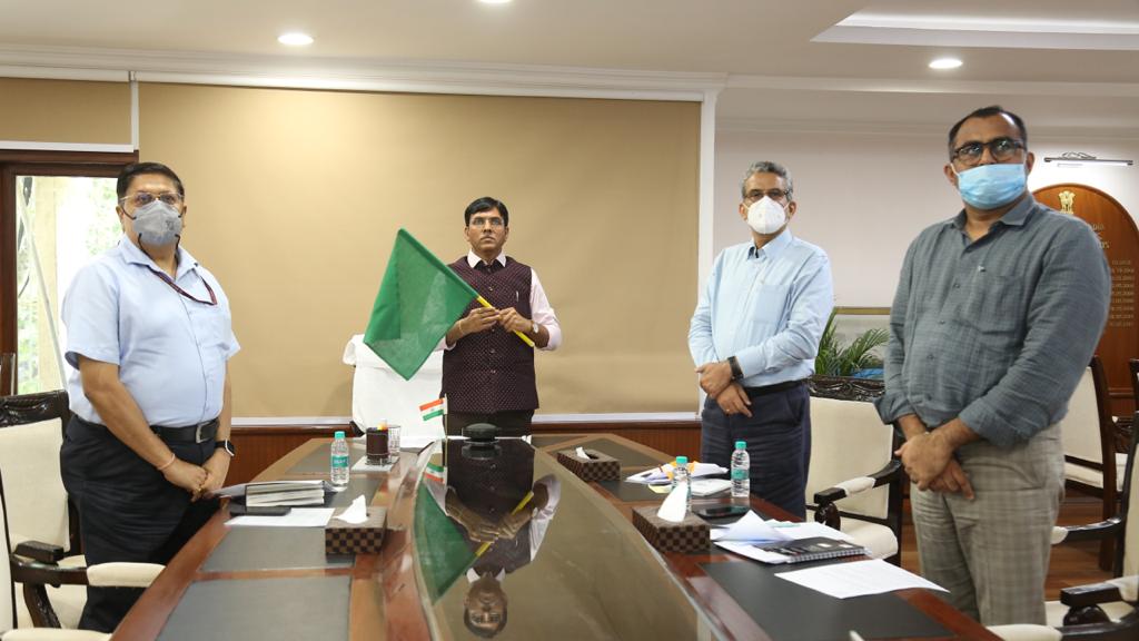 Inauguration of the Loading Operation on Maiden Voyage of Coastal Shipping Service “Green Freight Corridor-2” from Cochin Port to Beypore and Azhikkal Ports