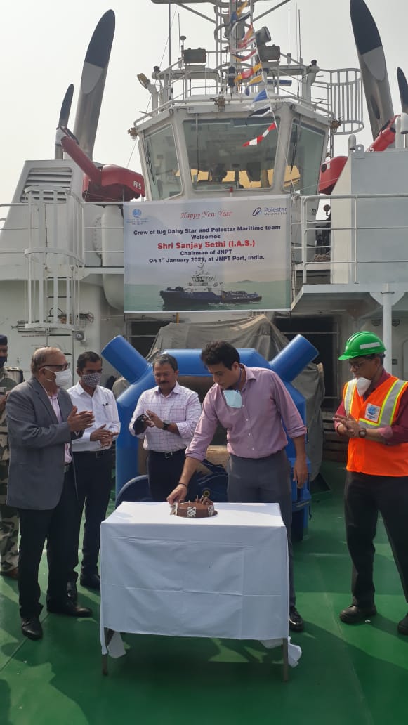 JNPT welcomed the New Year on newly inducted tug boat “Daisy Star”